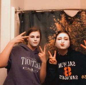 Meet your Posher, Anna